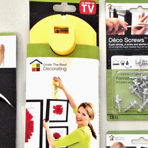 Dad of Divas Reviews Hang & Level - the picture hanging tool